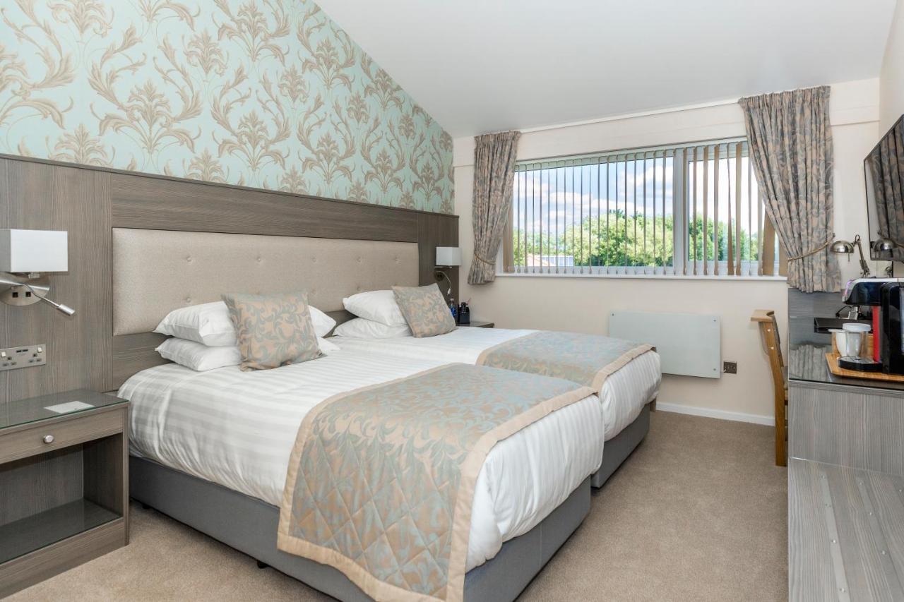 Kingfisher Hotel, Golf And Country Club Milton Keynes Room photo